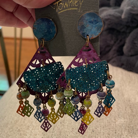 ‼️SOLD‼️Pierced Metal Colorful Dangle Earrings - Picture 2 of 7